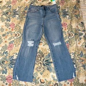 NWT 1822 Denim Medium wash crops 27”